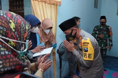 Kapolres Berbagai Wilayah Di Jawa Timur Peduli Keluarga Korban KRI Nanggala 402
