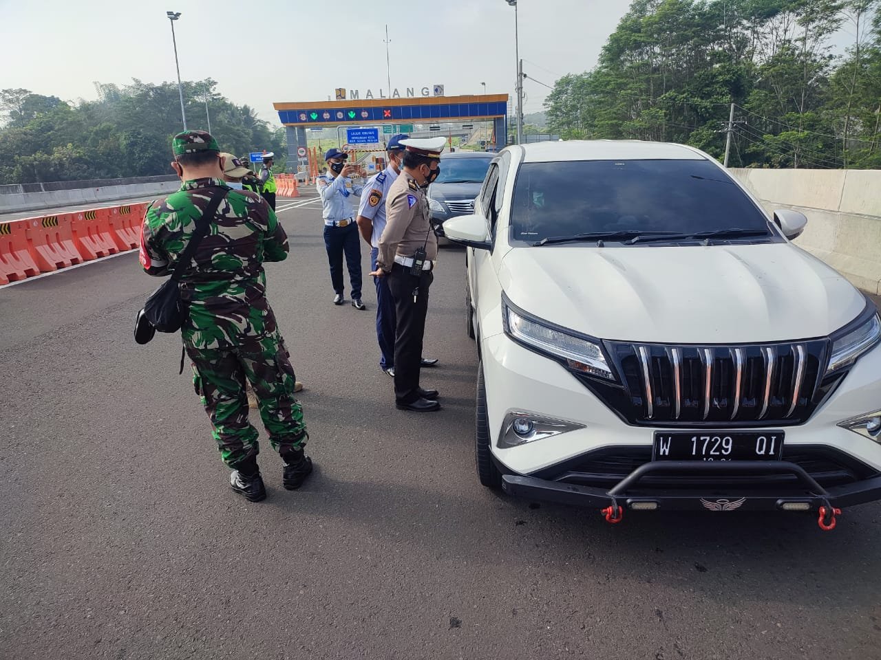 Batasi Kegiatan Masyarakat Keluar Masuk di Kota Malang