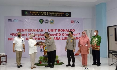 Rs Bhayangkara Lumajang Terima Bantuan Robot Penangkal Omicron dari BNI