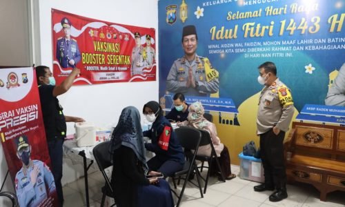 Percepat Capaian Vaksinasi Untuk Herd Immunity,Polres Pasuruan Kota Gelar Vaksinasi Malam Hari