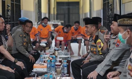 Ramadhan Berkah, Kapolrestabes Surabaya Gelar Buka Bersama 460 Tahanan