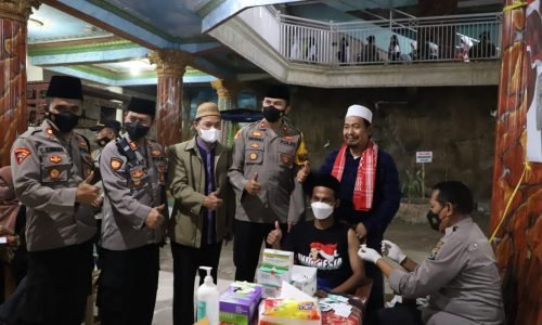 Berkah Ramadhan, Polres Mojokerto Tingkatkan Akselerasi Vaksinasi Malam Hari