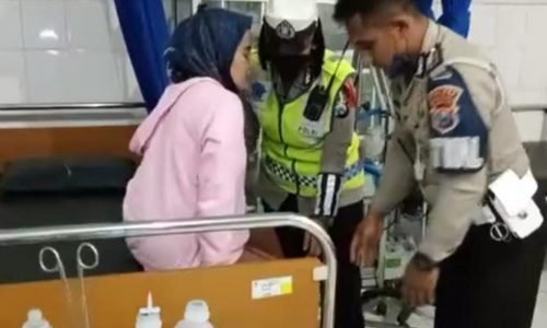 Aksi Gercep, Polisi Lalulintas di Malang Tolong Ibu Hamil