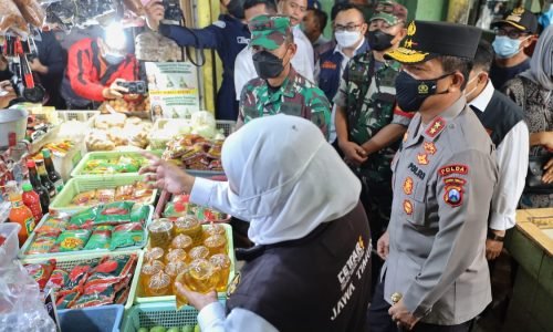 Forkopimda Jatim Lakukan Pengecekan Harga dan Distribusi Migor di Pasar Soponyono Rungkut