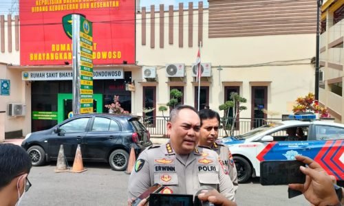 Kabid Dokkes Polda jatim Luncurkan Program Bhayangkara Prioritas di Rs Bhayangkara Bondowoso