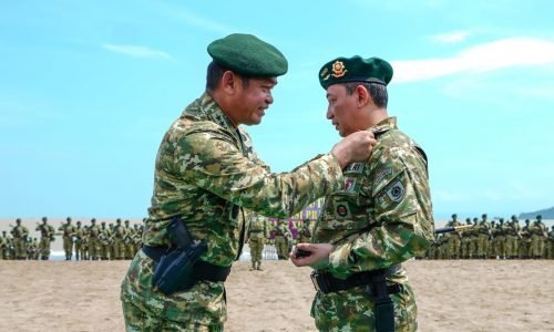 Dikukuhkan Warga Kehormatan Kostrad, Kapolri: TNI-Polri Terus Bersinergi Jaga Wibawa Negara dan Rakyat Indonesia