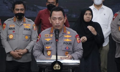 Kapolri: Ada 6 Tersangka Tragedi Kanjuruhan