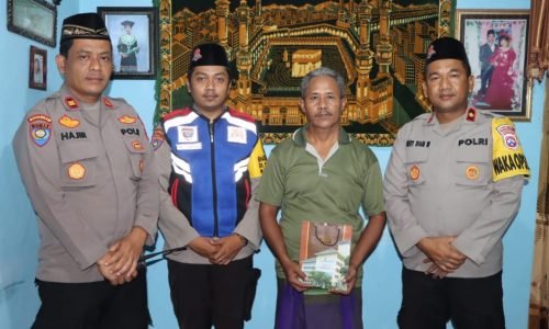 Polri Berikan Bantuan Tali Asih Tahap II Kepada Keluarga Korban Tragedi Kanjuruhan di Pasuruan