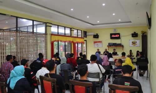 Polres Gresik Ngopi Bareng Netizen, Ajak Masyarakat Untuk Bijak Bermedsos