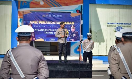 Polres Nganjuk Kedepankan Kegiatan Humanis dan Edukatif Kepada Pelanggar Lalin