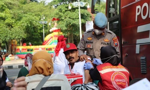 Polres Trenggalek Kerahkan Bus Vaksinasi Cegah Merebaknya Covid-19