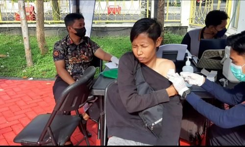 Memasuki Akhir Tahun, Polres Batu Maksimalkan Vaksinasi