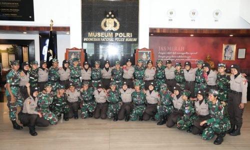 Siswa Diklat Integrasi TNI-Polri Kunjungi Museum Polri, Ini yang Mereka Dapatkan