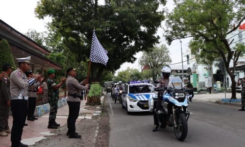 Polres Ngawi Laksanakan Patroli Skala Besar dalam Rangka Ops Lilin Semeru 2022