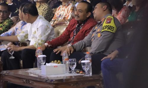 Kapolres Ngawi Bersama Forpimda Hadiri Giat perayaan Natal Bersama Umat Kristiani Se Kab. Ngawi