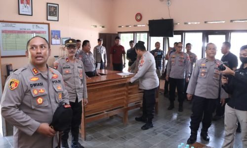 Kapolres Ngawi Kunjungi Polsubsektor Gerih