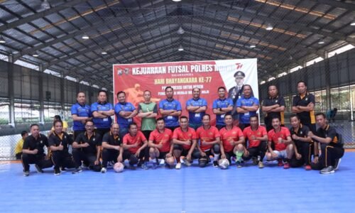 Sambut Hari Bhayangkara ke-77, Polres Ngawi Friendly Match Futsal Bersama Wartawan